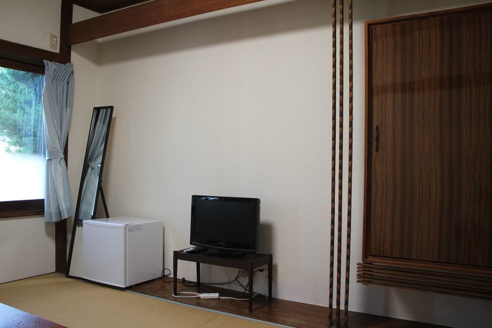 Hotel Asumi Onsen Fujiyoshida Zewnętrze zdjęcie
